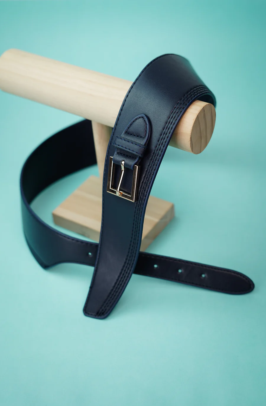 Royal Elegant Leather Belt - Image 4